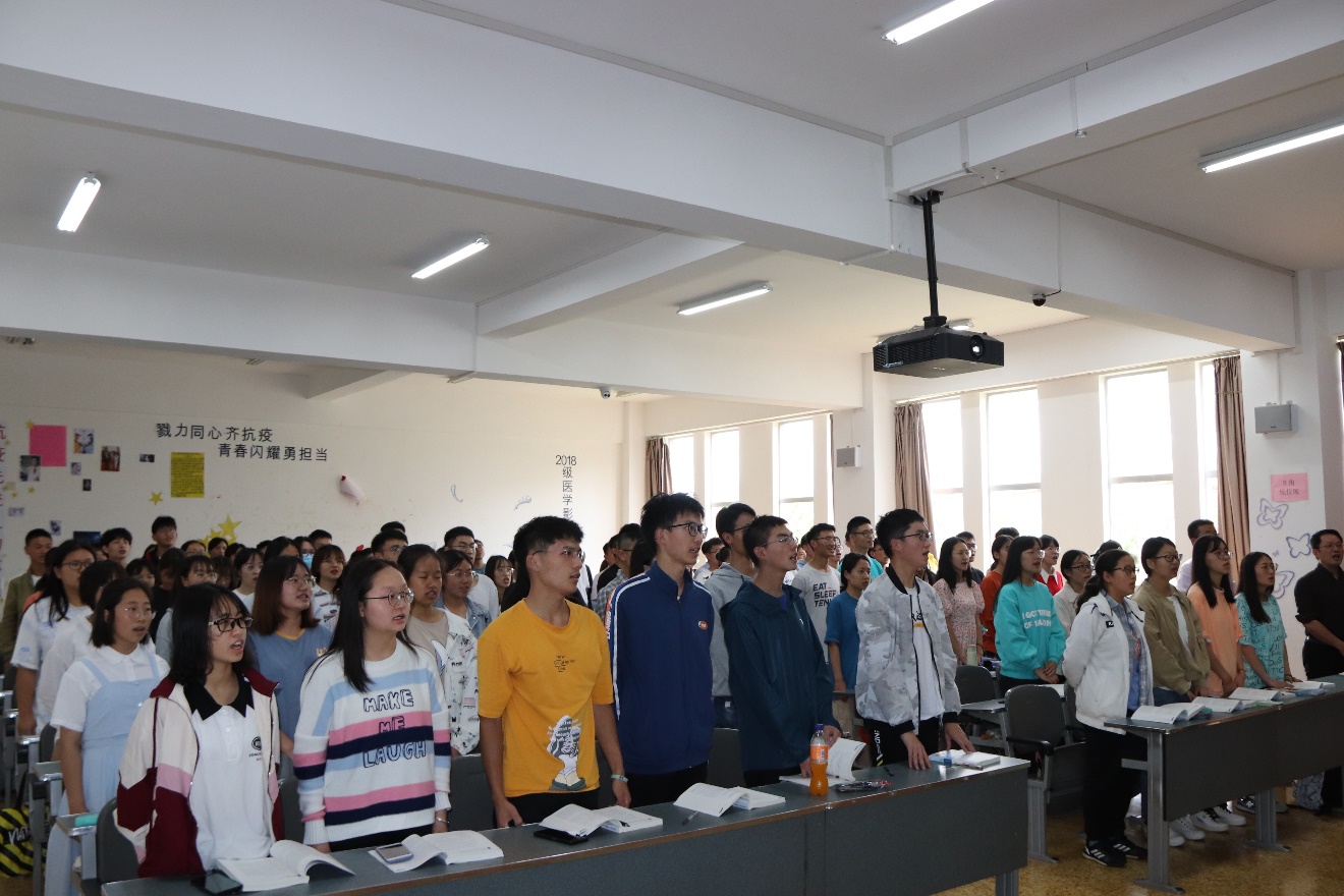 校党委书记尹向阳讲授党史专题思政课