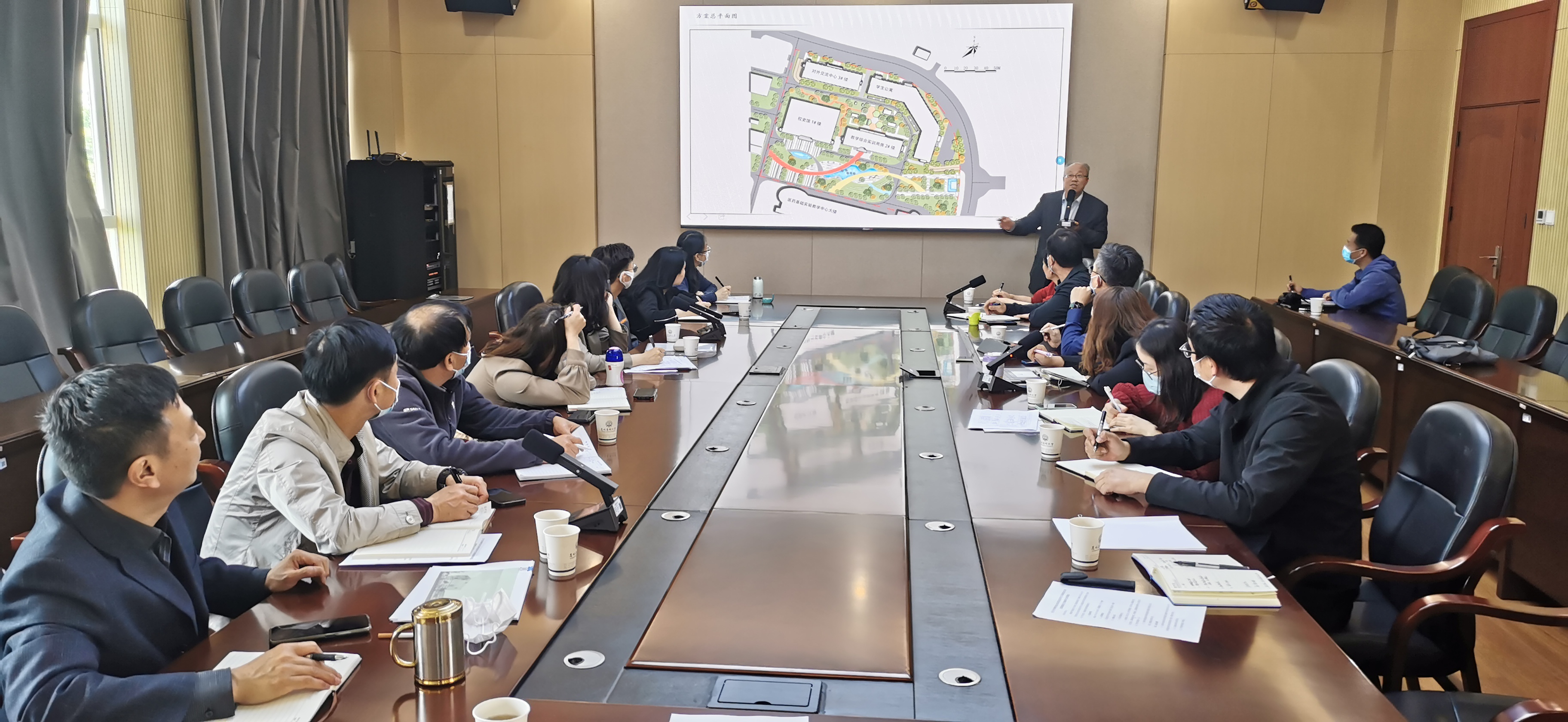昆明医科大学对东校区景观建设进行征求意见